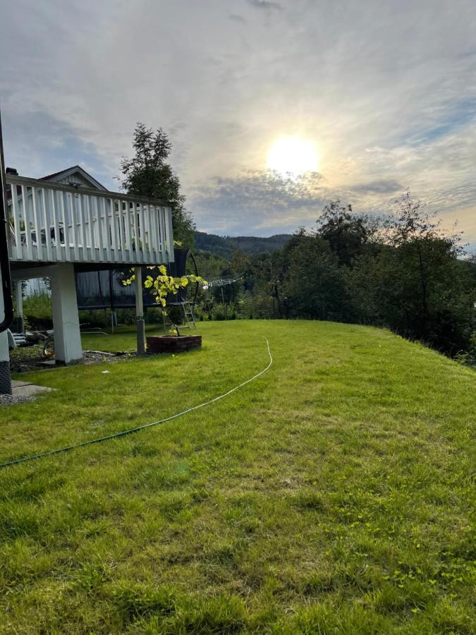Fin Sentralt Hybel I Drammen Apartment Luaran gambar